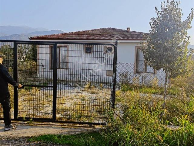 1.150 Metrekare Arsa İçinde 130 Metrekare Lüks 3+1 Yerdenısı Ev