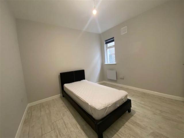 1,150 / month | Lower Main Street, 15 E, Letterkenny, County Donegal Glen Estates 5010 MyHome. Ie Lettings