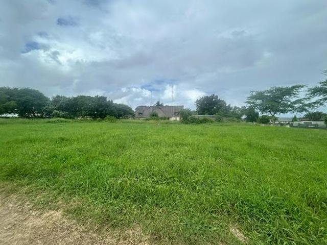 1 154 m² Land available in Birdswood