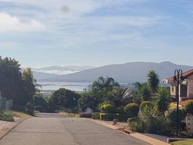 1 154 m² Land available in Kosmos Ridge Estate
