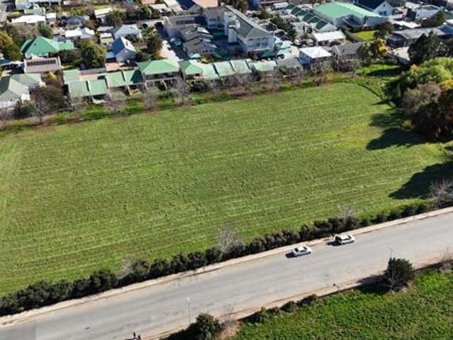 1 158 m² Land available in Montagu