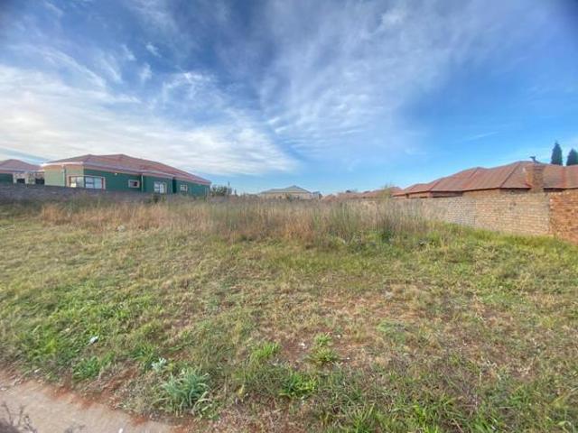 1 163 m² Land available in Bergsig