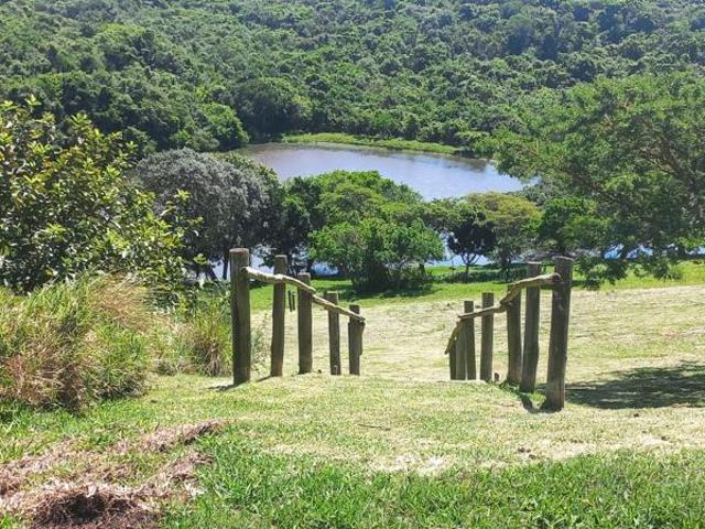 1 162 m² Land available in Khamanga Bay
