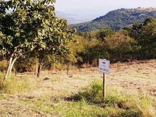 1 170 m² Land available in Sonheuwel