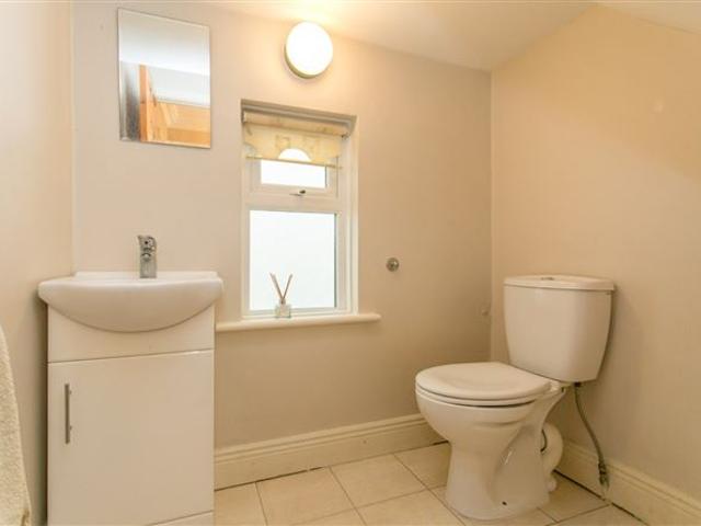 1,175,000 | 86 Wesbury, Stillorgan, Co. Dublin DNG Stillorgan 5010 MyHome. Ie Residential