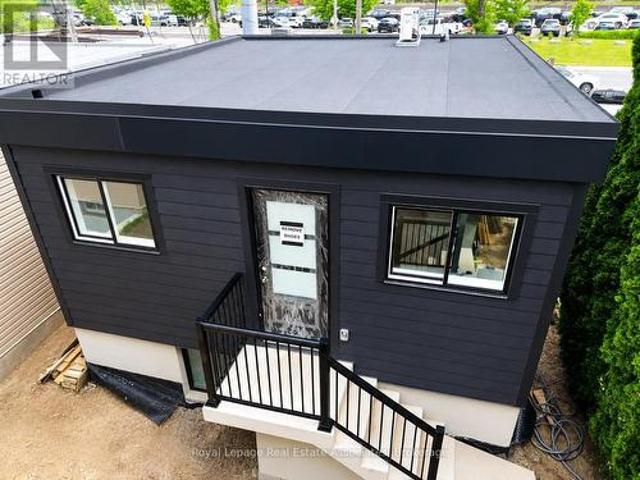 1 17 White Avenue, Toronto, ON, M6N 1S7 investment for lease | Listing ID W13452 | Royal LePage