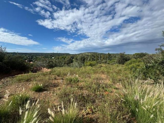 1 188 m² Land available in Baysvalley