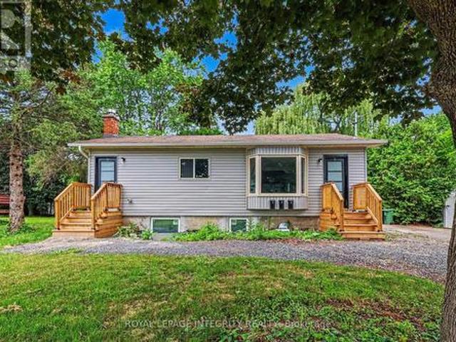 1 1936 Belcourt Boulevard, Ottawa, ON, K1C 1M5 house for lease | Listing ID X13519 | Royal LePage