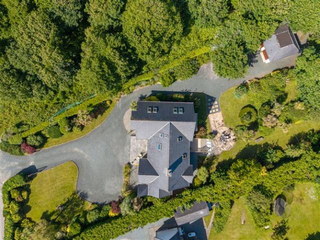 1,100,000 | Burrow, Rosslare Strand, Wexford Keane Auctioneers 5009 MyHome. Ie Residential
