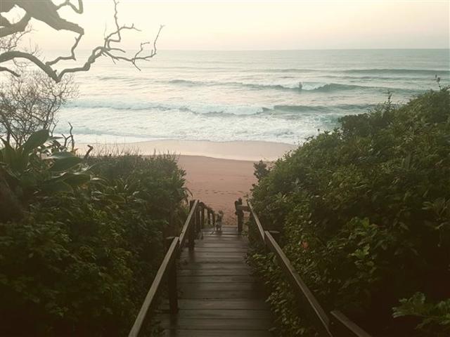 1 100 m² Land available in Zinkwazi Beach