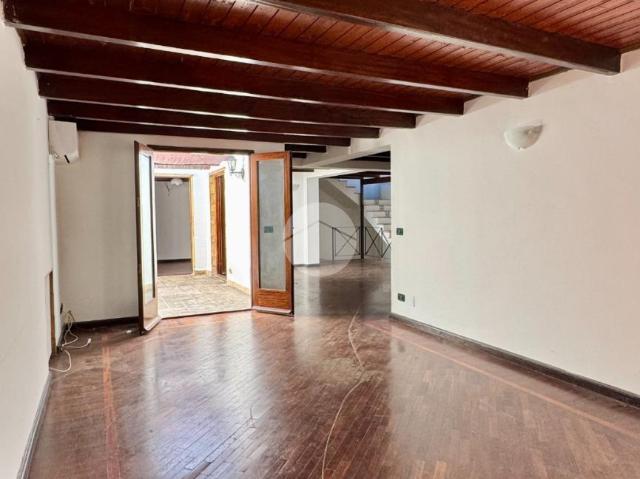 1.100 / mese, 148 Mq Tecnocasa.it 61180793
