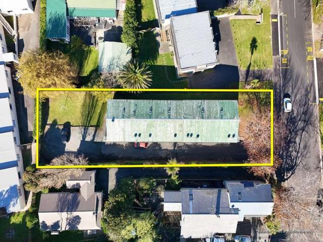 1 10/16 Oakley Avenue, Claudelands, Hamilton City