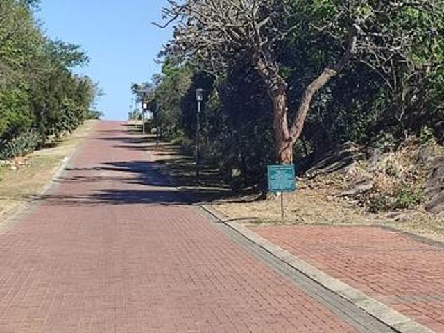 1 104 m² Land available in Drum Rock