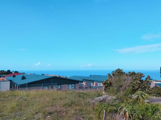 1,104m² Vacant Land For Sale in Dana Bay
