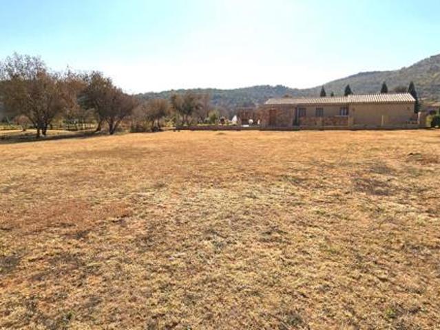1 109 m² Land available in Estate D Afrique
