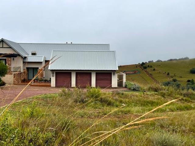 1 113 m² Land available in Dullstroom