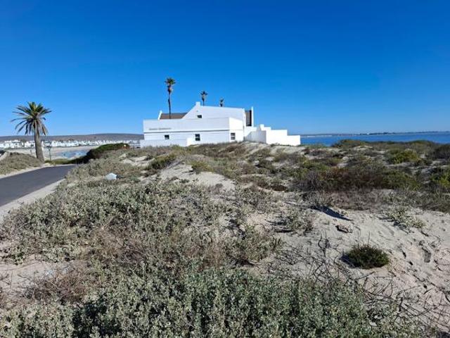 1 111 m² Land available in Shelley Point