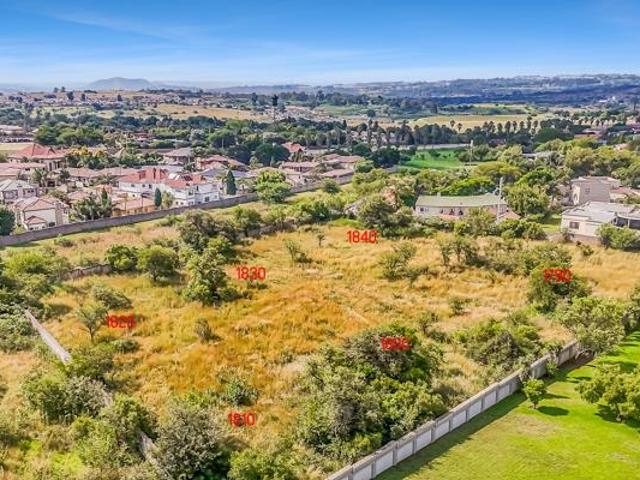 1 112 m² Land available in Ruimsig