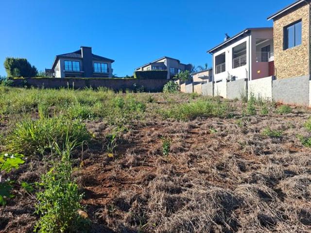 1 119 m² Land available in Golden Acres Estate
