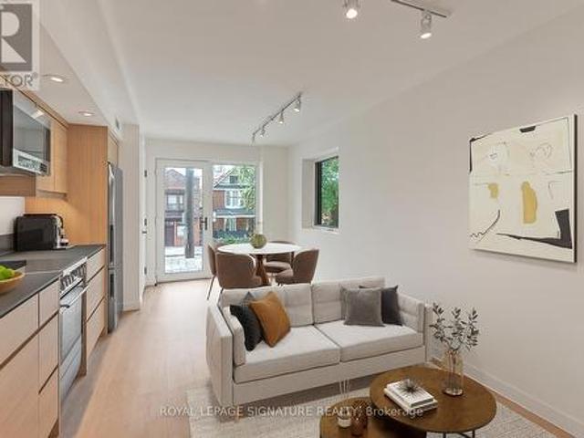 1 1254 Davenport Road, Toronto, ON, M6H 2G9 house for lease | Listing ID W13428 | Royal LePage