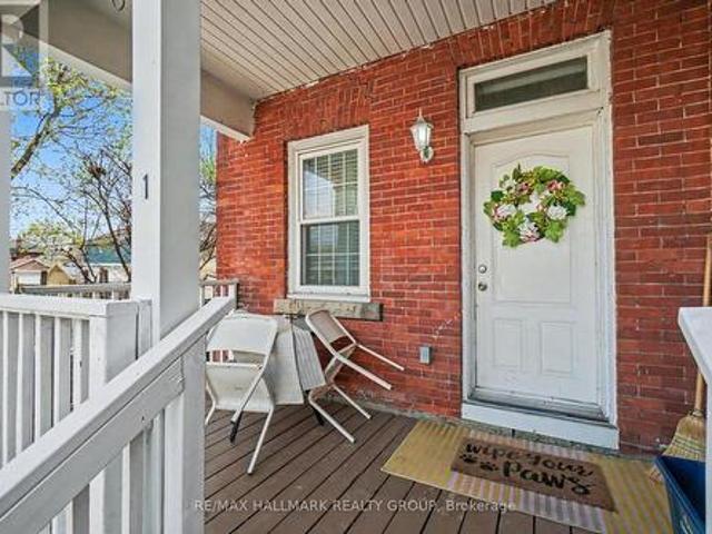 1 1308 Shillington Avenue, Ottawa, ON, K1Z 8A5 investment for lease | Listing ID X13090 | Royal LePage