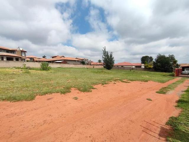 1 135 m² Land available in Sterkfontein
