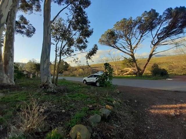 5 671 m² Land available in Grabouw
