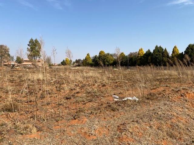1.1 ha Land available in Flamwood