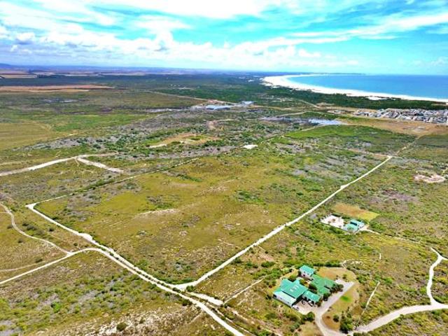 1.1 ha Land available in Struisbaai