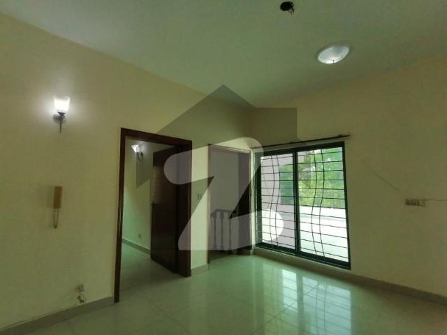 1 1kanal elegant corner full house double unit available for rent in best block of dha phase 1 block k