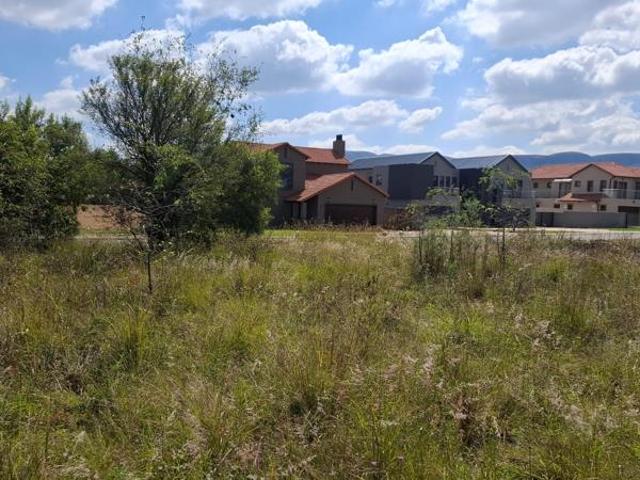 1 240 m² Land available in Melodie