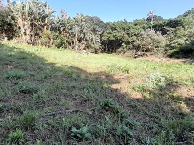 1 240 m² Land available in Hibberdene