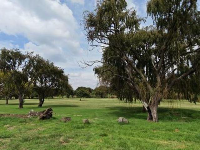 1 246 m² Land available in Secunda