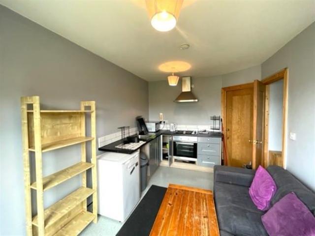 1,250 / month | Broombridge Road, Cabra, Dublin 7 Ray Cooke Auctioneers 5017 MyHome. Ie Lettings