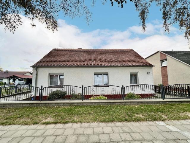 Weitläufiges Grundstück mit Altbestand in Rüdersdorf bei Berlin