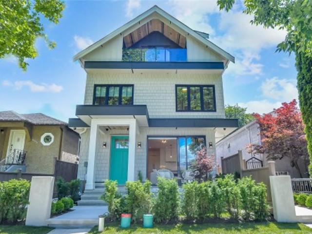 1 2682 Napier Street, Vancouver, BC, V5K 2W6 duplex for sale | Listing ID R3138 | Royal LePage