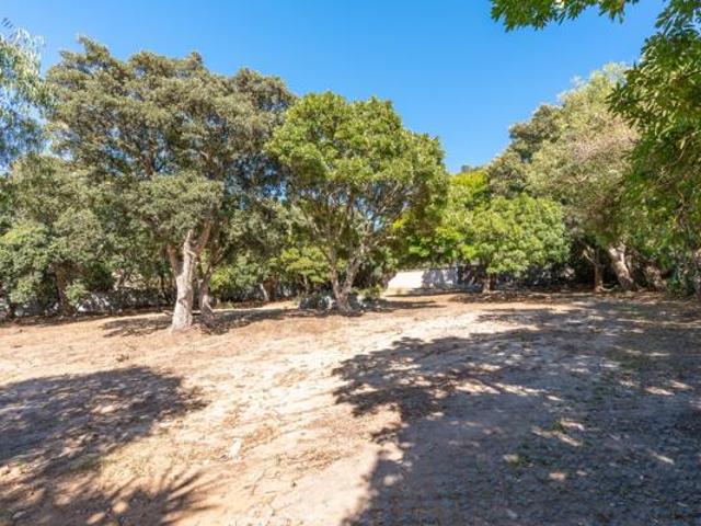 1 270 m² Land available in Valley Estate