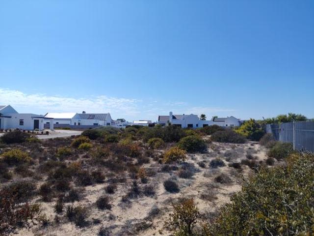 1 275 m² Land available in Britannia Bay