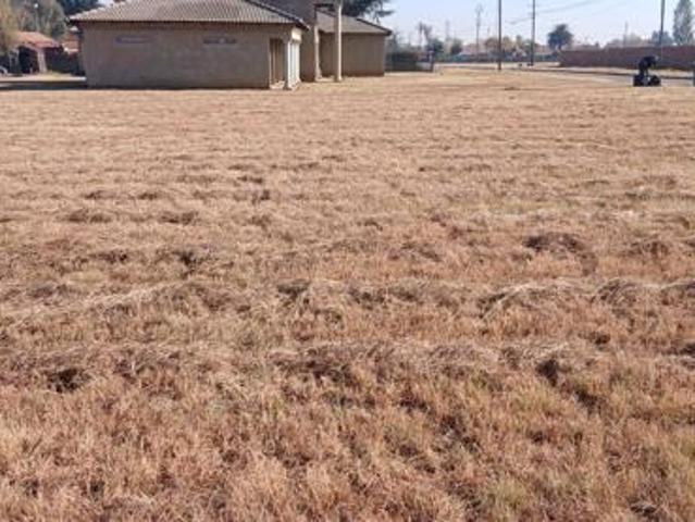 1 295 m² Land available in Riversdale