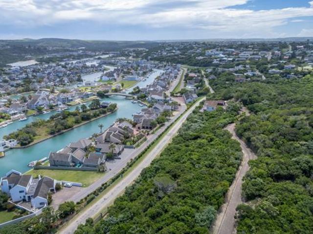 1 298 m² Land available in Port Alfred Central