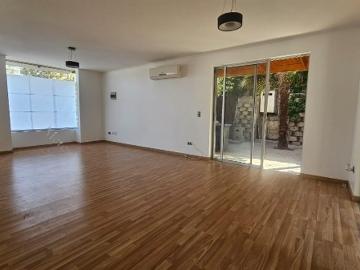 $ 1.200.000 Casa en Arriendo en Puente Alto 4 dormitorios 3 baños / Corredores Premium Chile SpA
