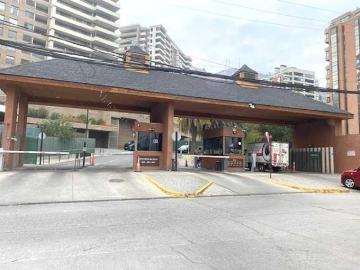$ 1.200.000 Departamento en Arriendo en Huechuraba 4 dormitorios 3 baños / Kutt Property