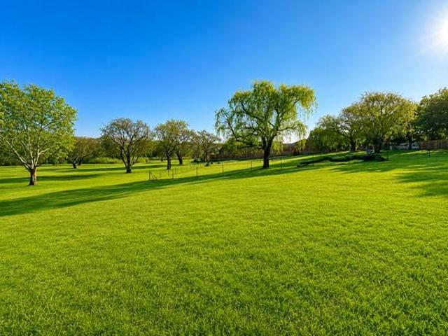 1 200 m² Land available in Secunda