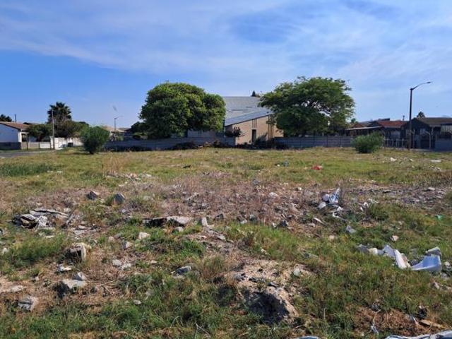 1 207 m² Land available in Devon Park