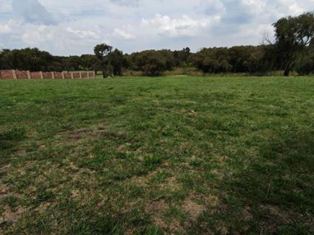 1 204 m² Land available in Secunda