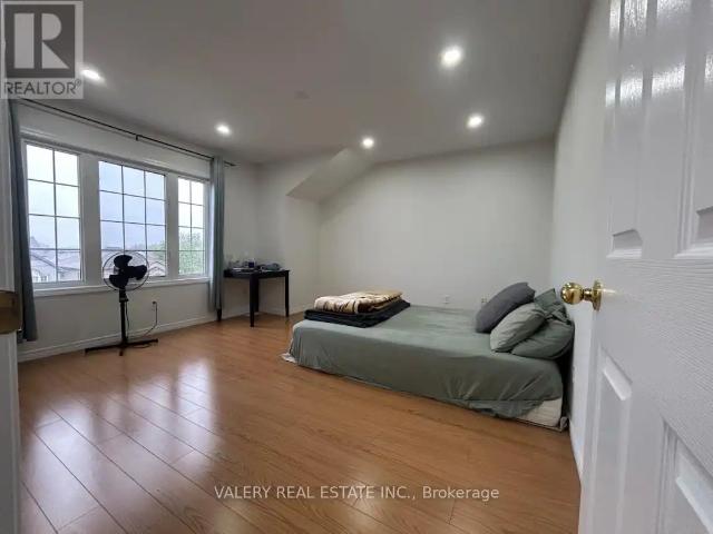1 21 SORRENTO ST STREET