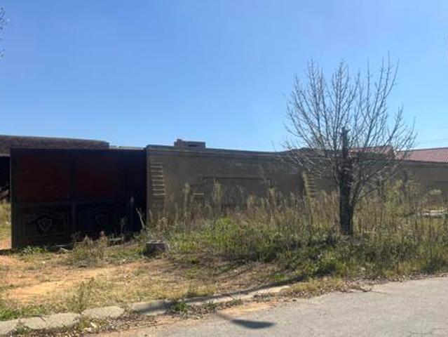 1 223 m² Land available in Vereeniging Central