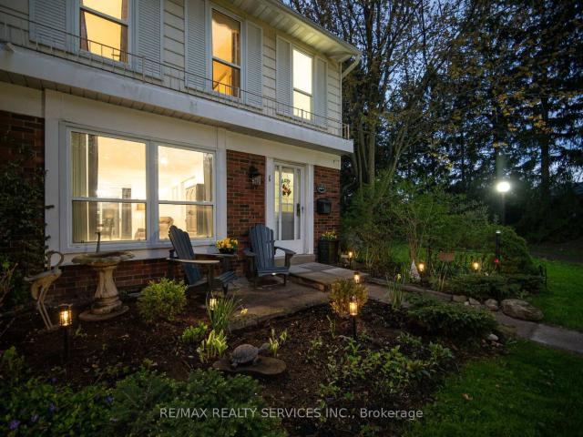 1 2218 Upper Middle Road, Burlington | For Sale @ $564,900 | Condos. Ca