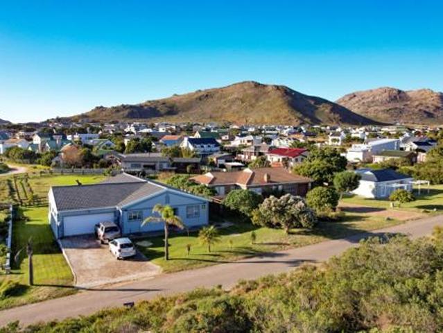 1 222 m² Land available in Pringle Bay