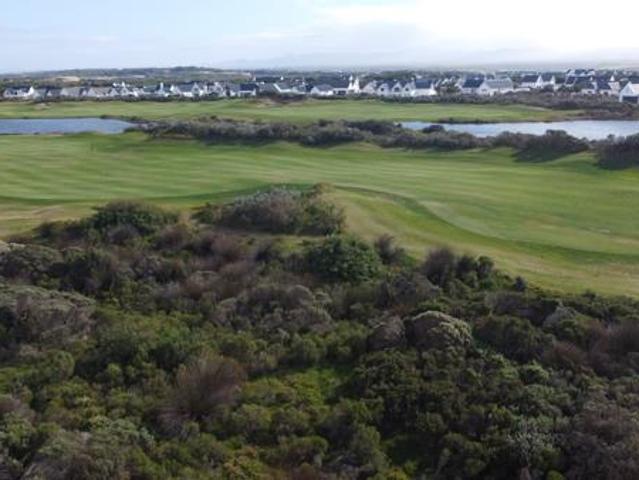 1 227 m² Land available in St Francis Links Golf Estate